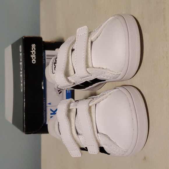 Toddler addidas sneakers - Picture 2 of 4